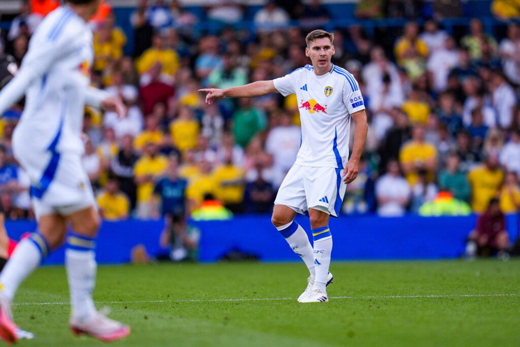 Maximilian Wöber is set to stay at Leeds United