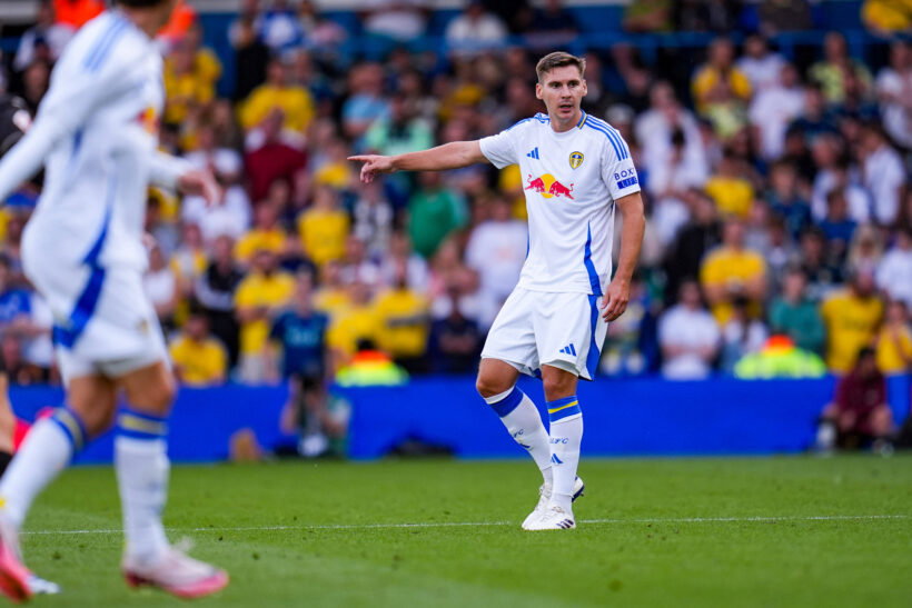 Maximilian Wöber is set to stay at Leeds United